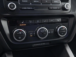 Седан Volkswagen Jetta 2012 года, 1210000 рублей, Краснодар