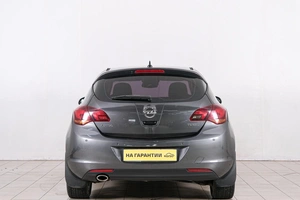 Хетчбэк Opel Astra 2011 года, 769000 рублей, Красноярск