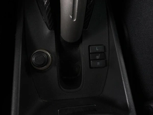 Хетчбэк Toyota Auris 2008 года, 640000 рублей, Красный Пахарь