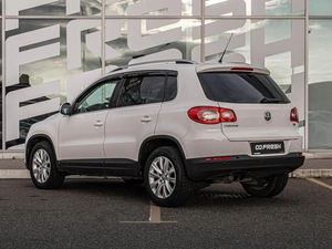Внедорожник Volkswagen Tiguan 2008 года, 900000 рублей, Краснодар
