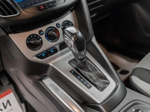 Универсал Ford Focus 2012 года, 920000 рублей, Красноярск