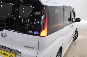 Минивэн Honda Stepwgn Spada 2016 года, 1799000 рублей, Новокузнецк