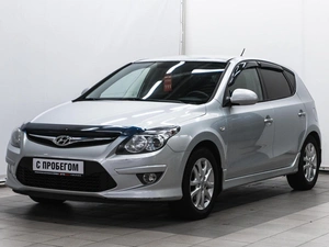Хетчбэк Hyundai i30 2011 года, 850000 рублей, Красноярск