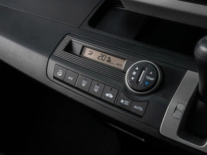 Минивэн Honda Freed 2012 года, 1049000 рублей, Тюмень