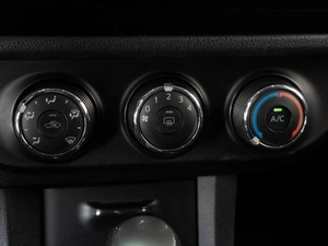 Седан Toyota Corolla 2013 года, 1319000 рублей, Тюмень