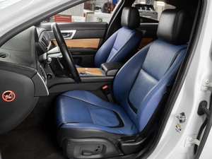 Седан Jaguar XF 2014 года, 1173070 рублей, Тюмень