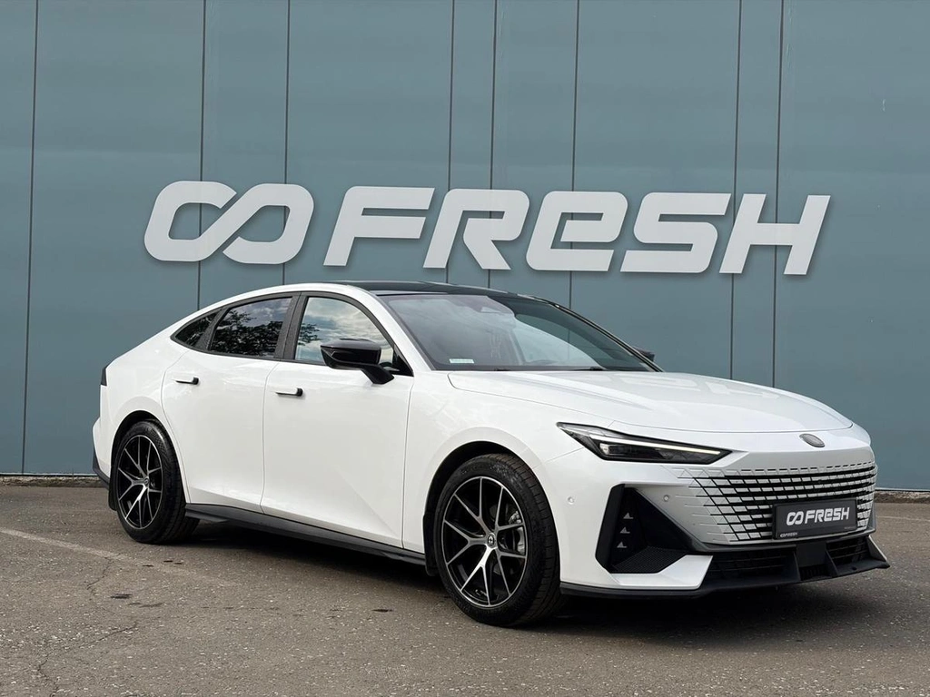 Лифтбек Changan UNI-V 2023 года, 2235000 рублей, Ижевск