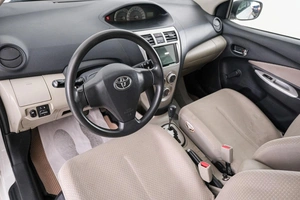 Хетчбэк Toyota Yaris 2008 года, 549000 рублей, Красноярск