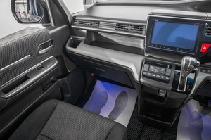 Минивэн Honda Stepwgn 2016 года, 2049000 рублей, Барнаул