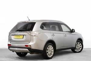 Внедорожник Mitsubishi Outlander 2014 года, 1799000 рублей, Барнаул