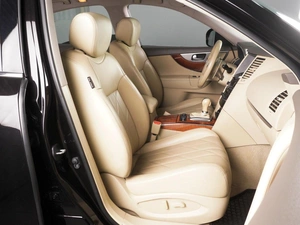 Внедорожник Infiniti QX70 2017 года, 2835000 рублей, Минеральные Воды