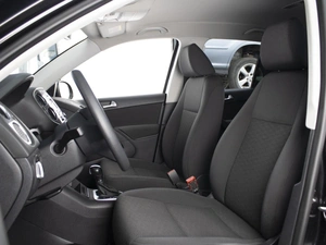 Внедорожник Volkswagen Tiguan 2012 года, 1430000 рублей, Омск