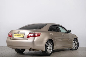 Седан Toyota Camry 2006 года, 799000 рублей, Томск