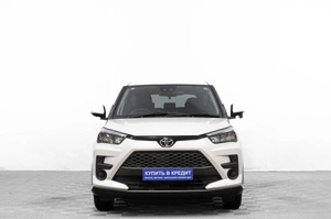 Внедорожник Toyota Raize 2020 года, 1749000 рублей, Барнаул