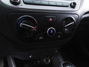 Седан Hyundai Solaris 2018 года, 1550000 рублей, Ростов-на-Дону