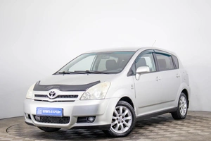 Минивэн Toyota Corolla Verso 2005 года, 559000 рублей, Пермь