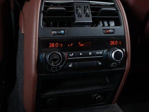 Седан BMW 7 серия 2011 года, 1448070 рублей, Тюмень