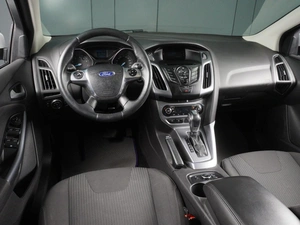 Седан Ford Focus 2012 года, 850000 рублей, Красный Пахарь