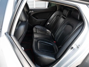 Седан Kia Optima 2012 года, 1370000 рублей, Краснодар