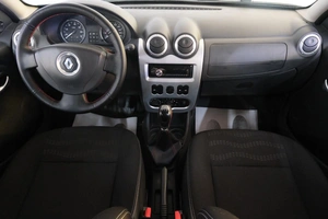 Хетчбэк Renault Sandero Stepway 2014 года, 799000 рублей, Омск