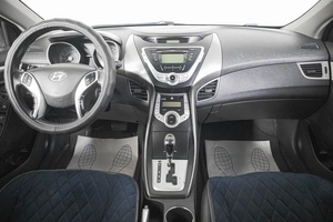 Седан Hyundai Avante 2011 года, 919000 рублей, Кемерово