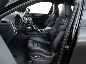 Внедорожник Porsche Cayenne Coupe 2020 года, 8997434 рублей, Москва