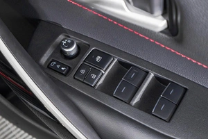 Хетчбэк Toyota Corolla 2018 года, 1749000 рублей, Барнаул