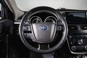 Внедорожник FAW Besturn X80 2017 года, 1109000 рублей, Сургут