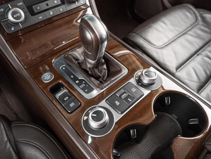 Внедорожник Volkswagen Touareg 2015 года, 2649000 рублей, Тюмень