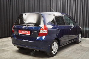 Хетчбэк Honda Fit 2003 года, 527000 рублей, Красноярск