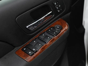 Внедорожник Chevrolet Tahoe 2013 года, 1974400 рублей, Москва