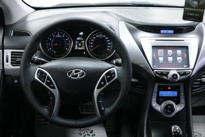 Седан Hyundai Avante 2011 года, 998000 рублей, Солонцы