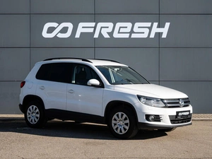 Внедорожник Volkswagen Tiguan 2012 года, 1020000 рублей, Краснодар