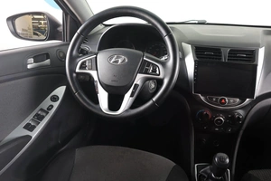 Седан Hyundai Solaris 2012 года, 719000 рублей, Пермь