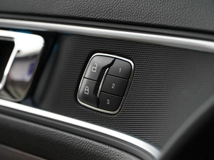 Внедорожник Ford Explorer 2017 года, 2450999 рублей, Москва