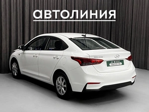 Седан Hyundai Solaris 2017 года, 1099000 рублей, Красноярск