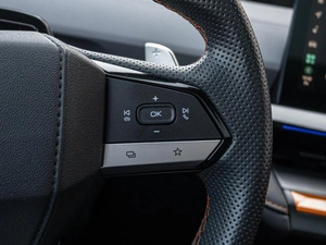 Лифтбек Changan UNI-V 2023 года, 2385000 рублей, Краснодар