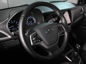 Седан Hyundai Solaris 2019 года, 1329000 рублей, Ростов-на-Дону
