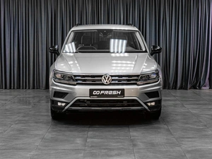 Внедорожник Volkswagen Tiguan 2018 года, 2299000 рублей, Тюмень