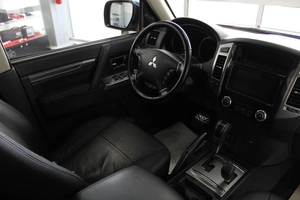 Внедорожник Mitsubishi Pajero 2019 года, 3390000 рублей, Красноярск