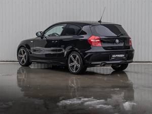 Хетчбэк BMW 1 серия 2011 года, 890000 рублей, Краснодар