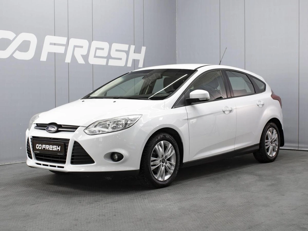 Хетчбэк Ford Focus 2012 года, 830000 рублей, Омск
