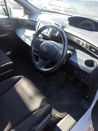 Минивэн Honda Freed 2013 года, 1100000 рублей, Красноярск