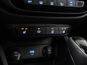 Седан Hyundai Solaris 2021 года, 1599077 рублей, Москва