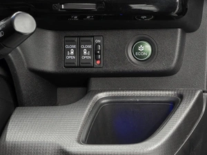 Минивэн Honda Stepwgn 2016 года, 1850000 рублей, Красноярск
