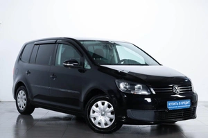 Минивэн Volkswagen Touran 2010 года, 839000 рублей, Челябинск