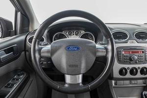 Хетчбэк Ford Focus 2010 года, 519000 рублей, Барнаул