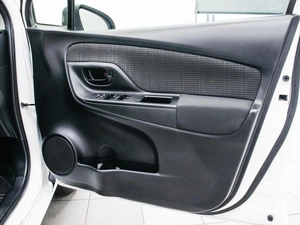 Хетчбэк Toyota Vitz 2019 года, 1050000 рублей, Красноярск