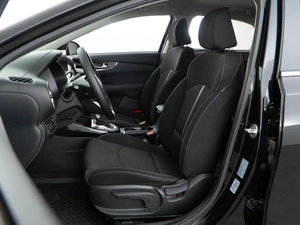 Седан Kia Cerato 2019 года, 1987444 рублей, Москва