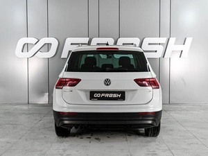 Внедорожник Volkswagen Tiguan 2017 года, 2019000 рублей, Ростов-на-Дону